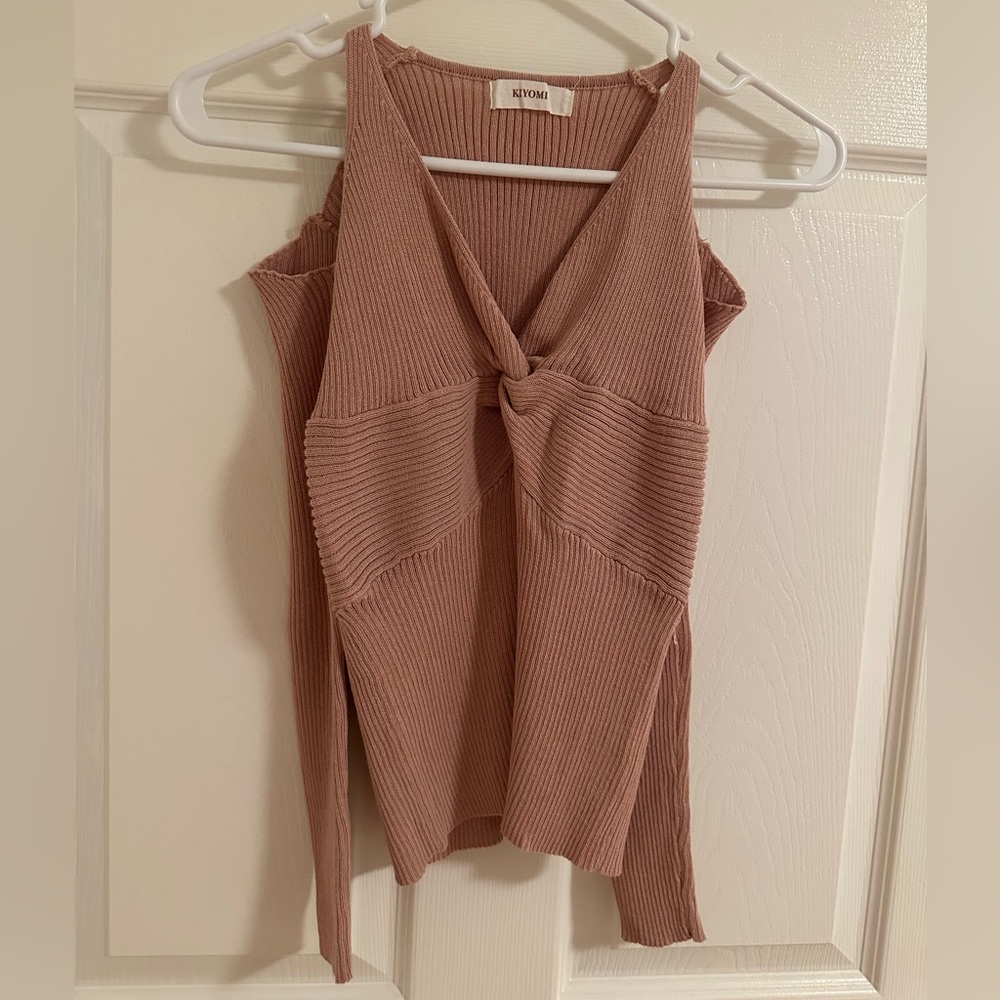 Fashion pink top